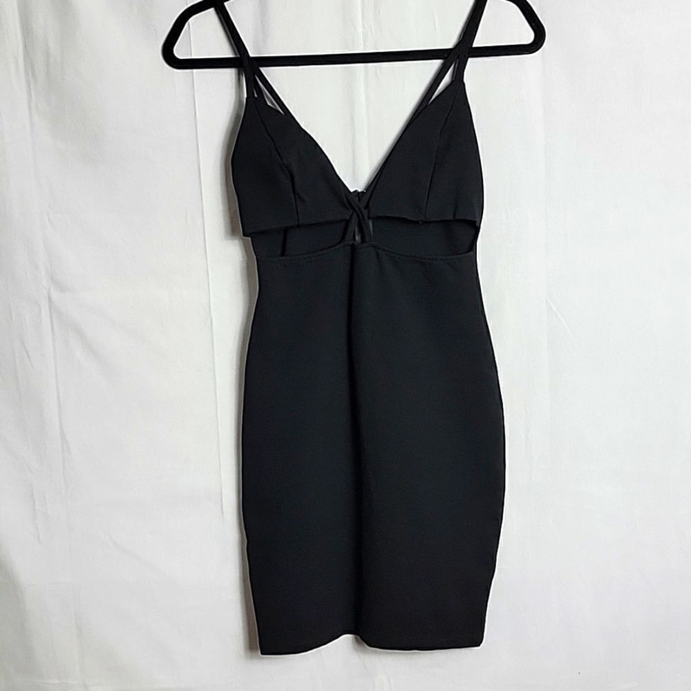 🖤5/$20🖤 FOREVER 21.. black mini dress..